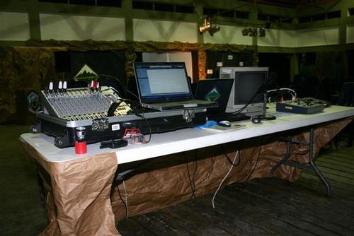 IMG_2381_Small.jpg