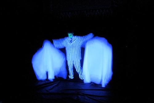 IMG_2076_2_Small.jpg